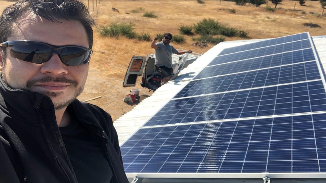 Instalación de paneles solares para empresas y predios agrícolas